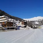 Alps דירה *